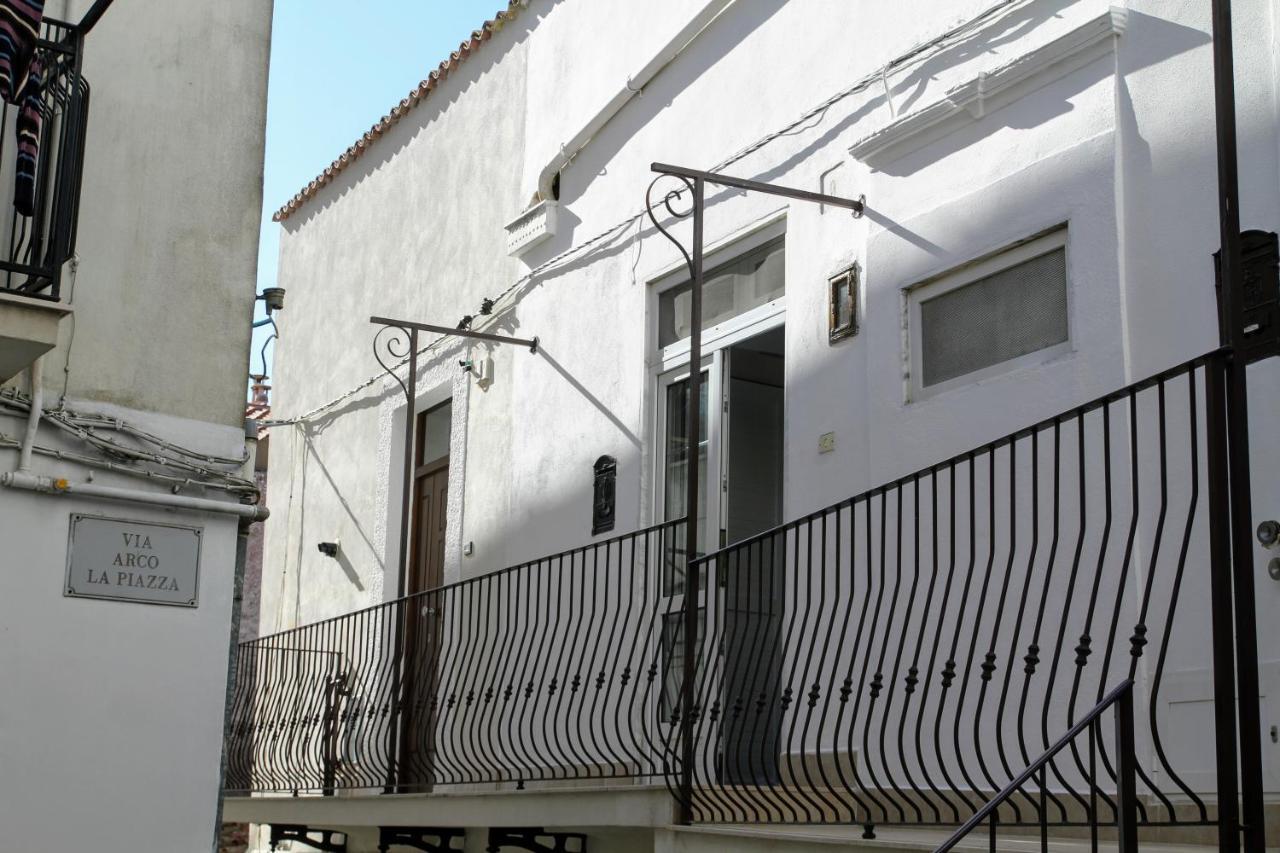 Rooms Dimora Arco - Affitti Brevi Italia Monte SantʼAngelo Dış mekan fotoğraf