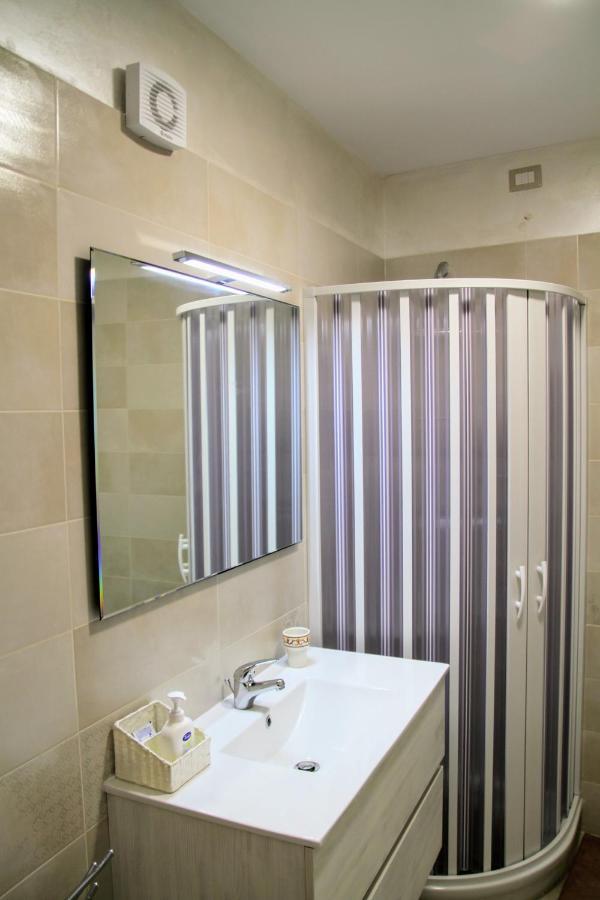 Rooms Dimora Arco - Affitti Brevi Italia Monte SantʼAngelo Dış mekan fotoğraf