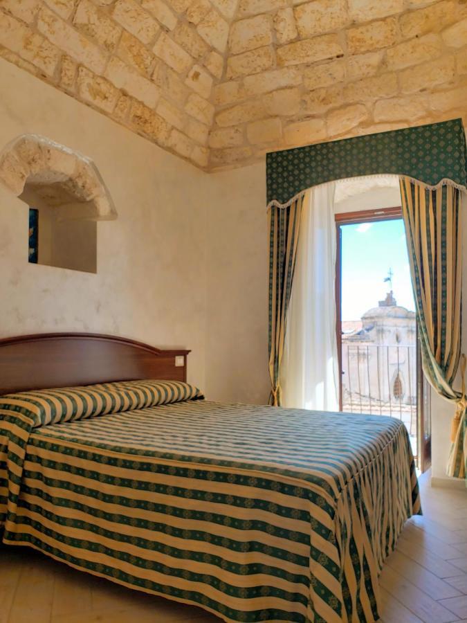 Rooms Dimora Arco - Affitti Brevi Italia Monte SantʼAngelo Dış mekan fotoğraf